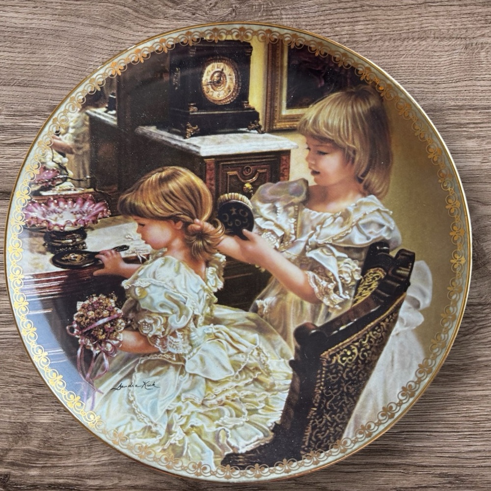 Collection plate Dandra Kuck